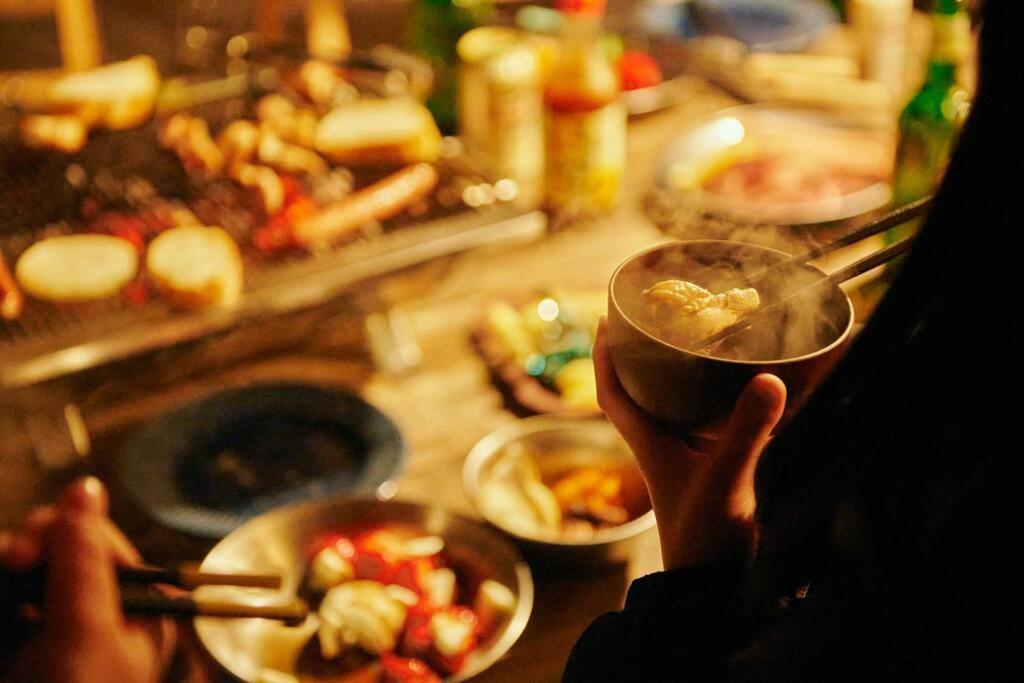 目の前が吉野川・雨天でも屋外体験ができる絶景の一軒家 Holiday home *